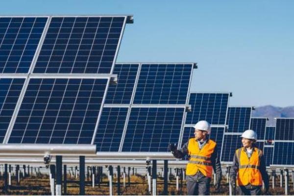Fotovoltaikus biztosítékanyag -különbségek és megkülönböztetések