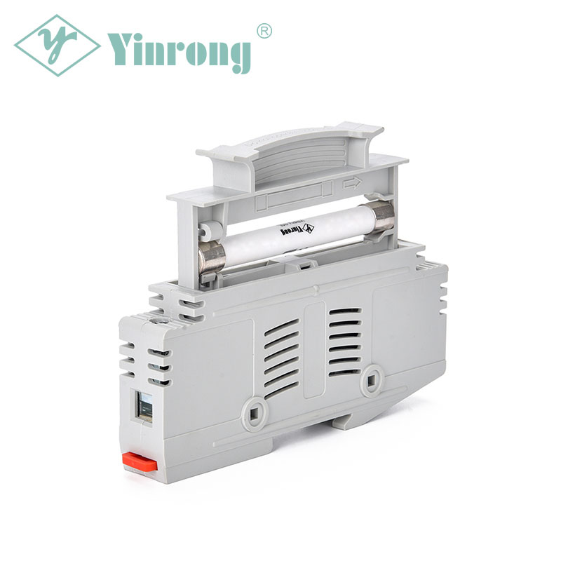 Miért fontos biztonsági alkatrész az 1500 VDC 30A 10×85 mm-es napelemes PV DIN sínes biztosítéktartó a modern napelemes rendszerekben